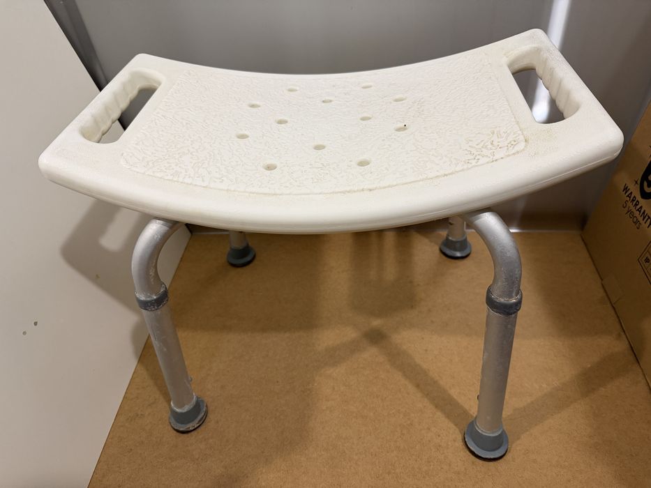 Taboret do kąpieli