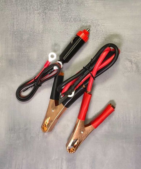 Інвертор перетворювач автомобільний Power Inverter 12v-220v 1000W