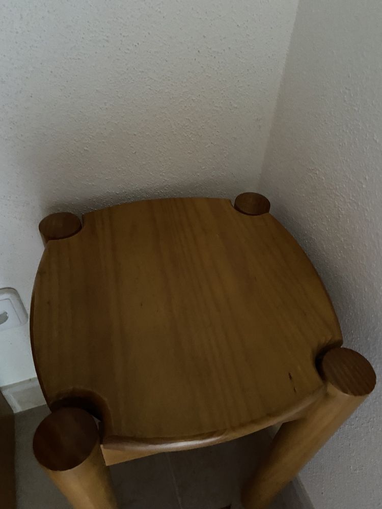 Mesa de sala extensivel em pinho