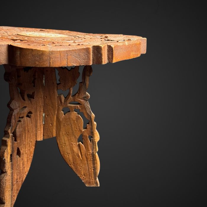 Mały drewniany stoliczek stołek styl orientalny inkrustowany b5/050655