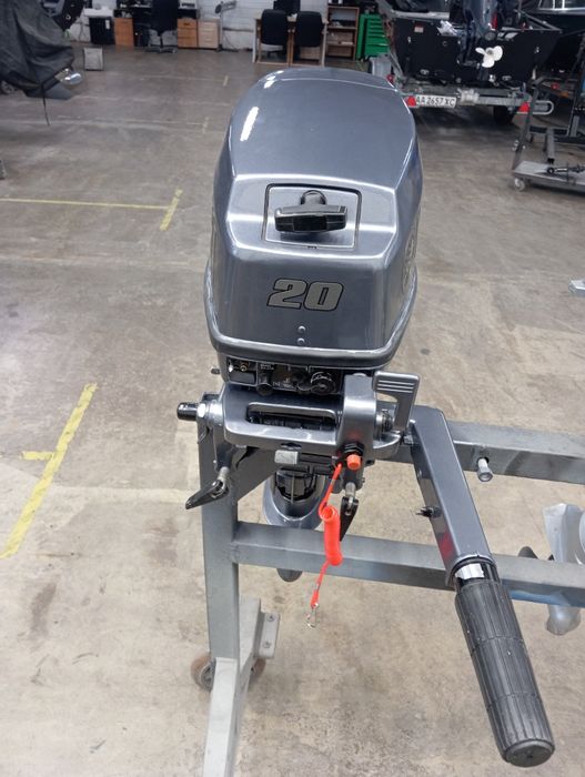 Човновий мотор Yamaha