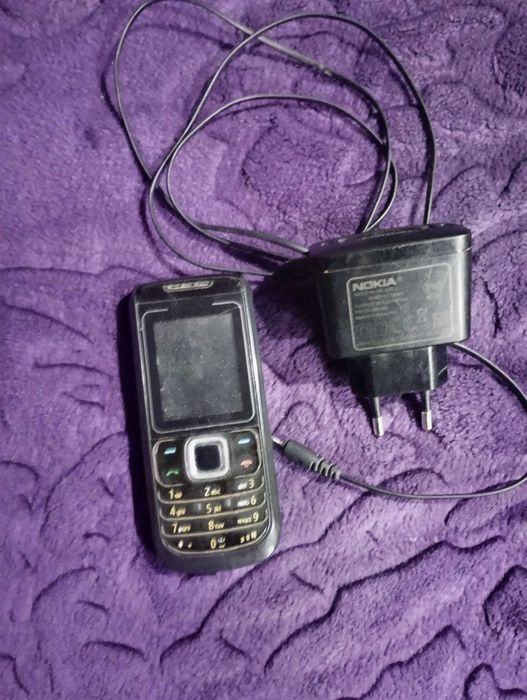 NOKIA 1680 Stan BDB z Ładowarką Bez Simlocka TANIO ! ! ! ! ! ! ! ! ! !