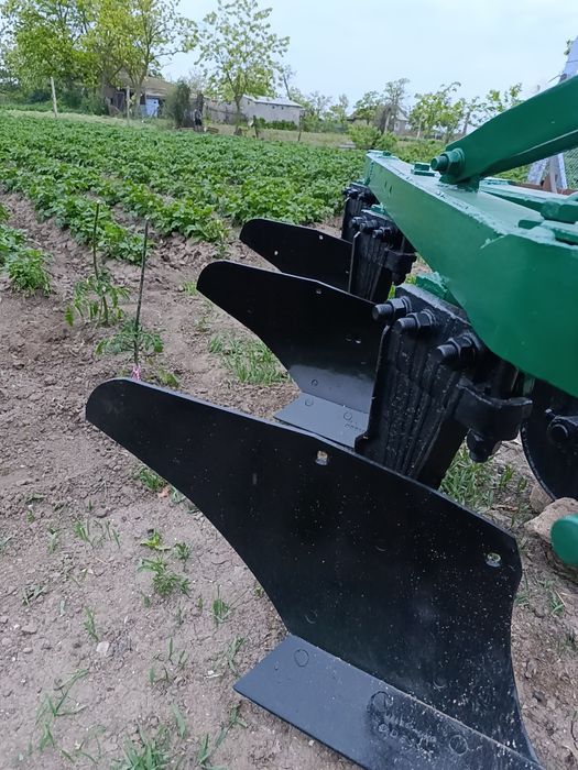 Плуг   ПЛН   3-35