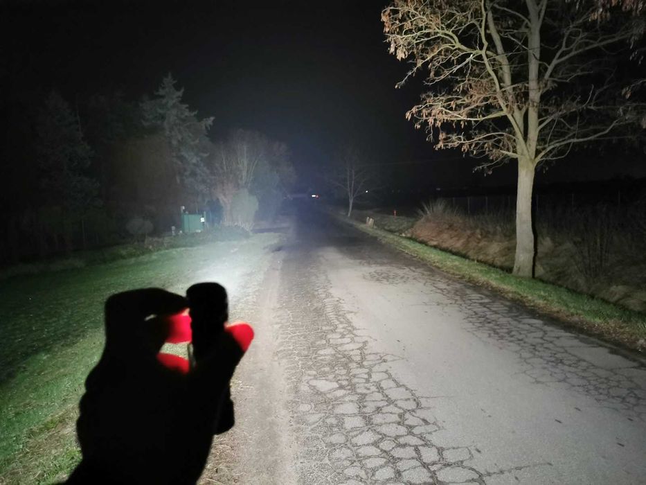 Potężna czołówka, 4 diody Nichia 519A, CRI>90, 5700K