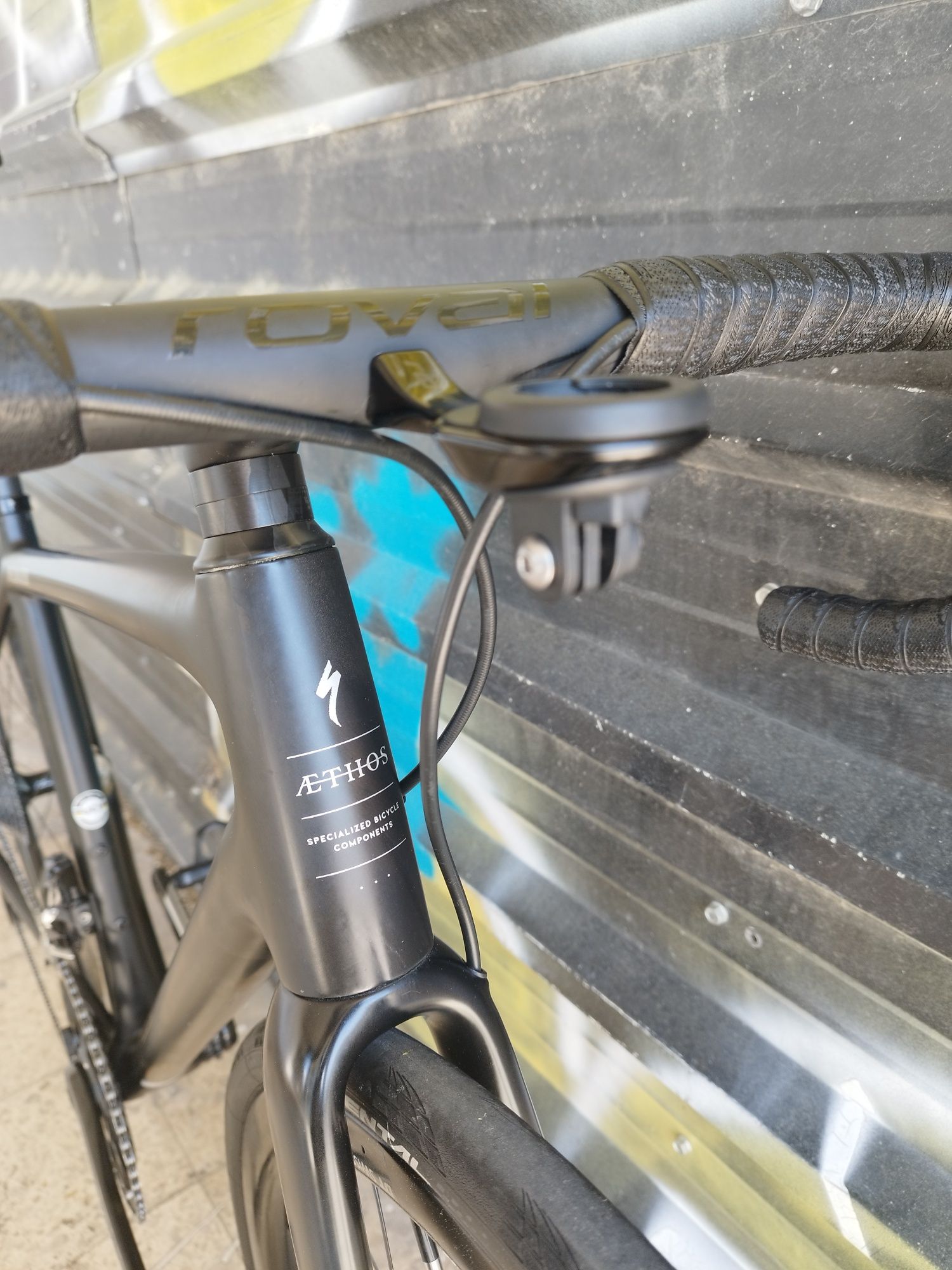 Specialized aethos Sram Red Quark
