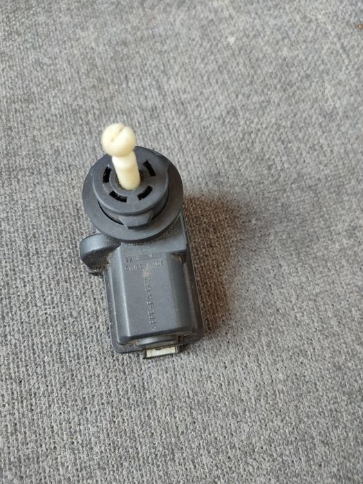 Коректор фар 1J0941295B