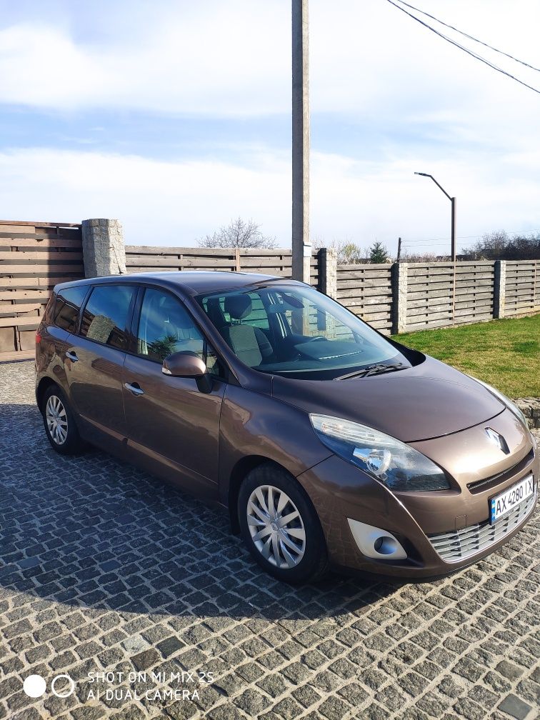 Renault Grand Scenic