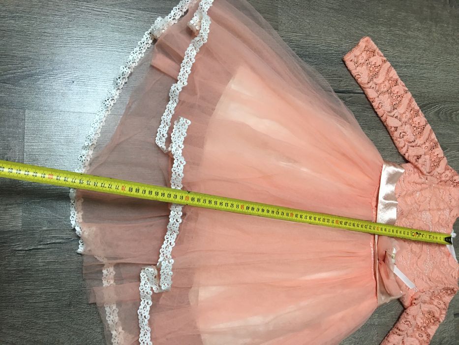 Святкові сукні для дівчинки