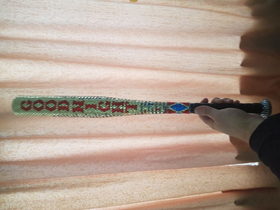 Бейсбольная бита в стразах, ХАРЛИ КВИНС и ФЛАМИНГО