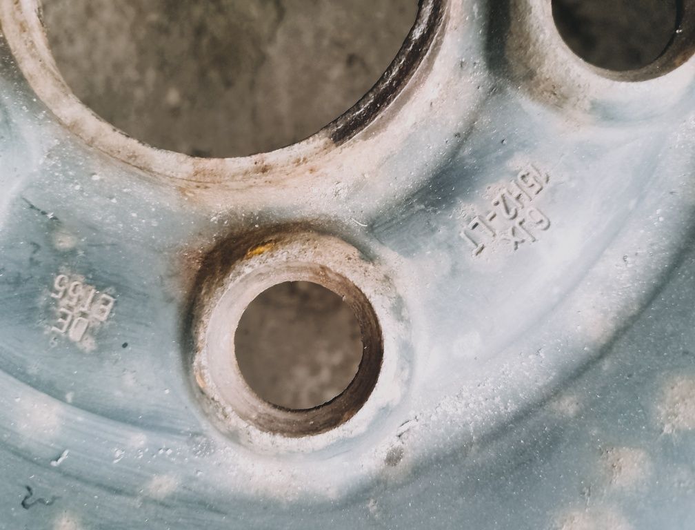 Opony plus felgi 195/65/15