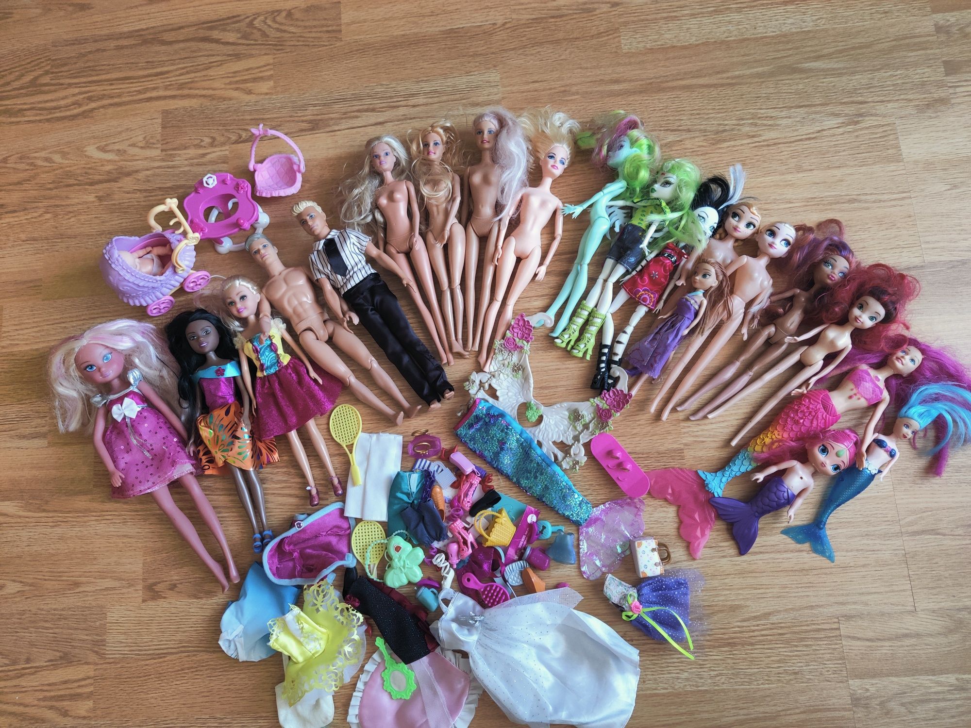 Залишки Barbie, Disney, Frozen, Monster high, Русалки та інші