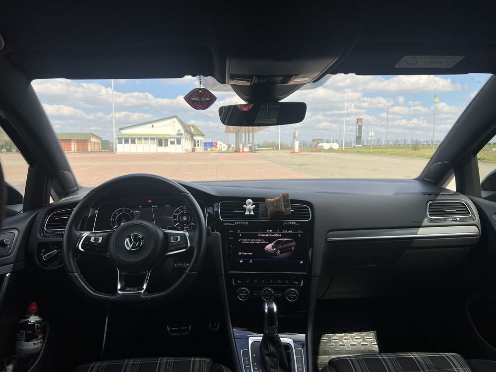 Продам Volkswagen golf  VII 7 GTD 2018