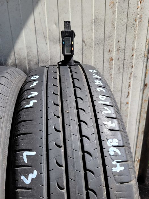 215/60/17 Goodyear Efficientgrip 4x4 SUV  5,5mm 2szt