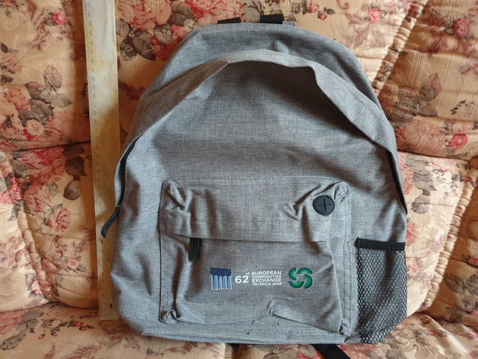 Plecak szary , rozmiar średni