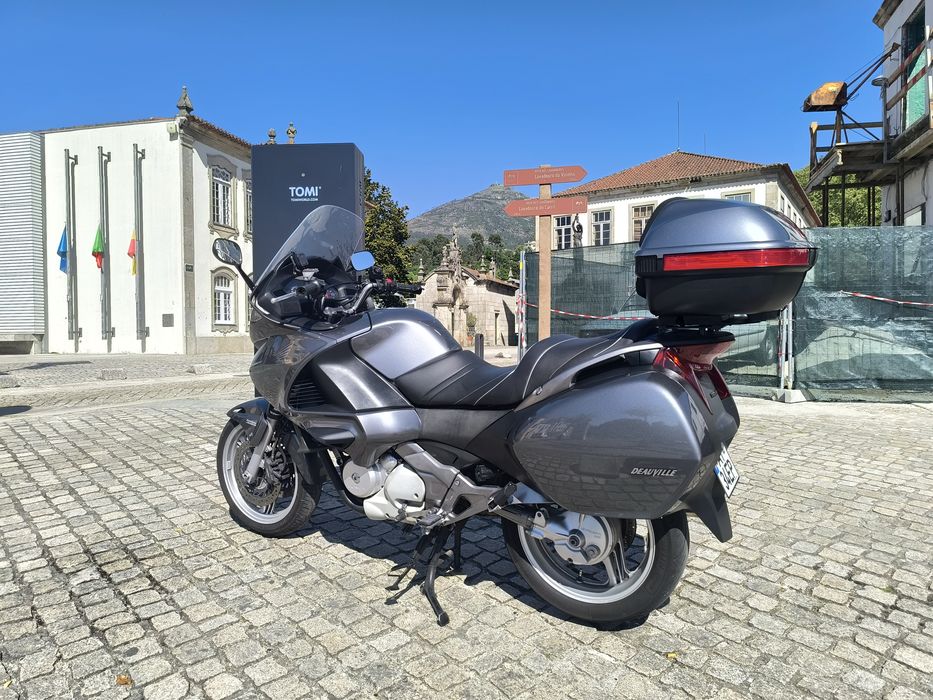 Honda Deauville NT700