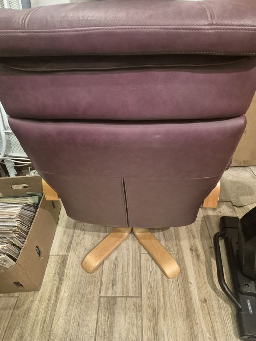Fotel skórzany Stressless Admiral – bordo, drewno, relax