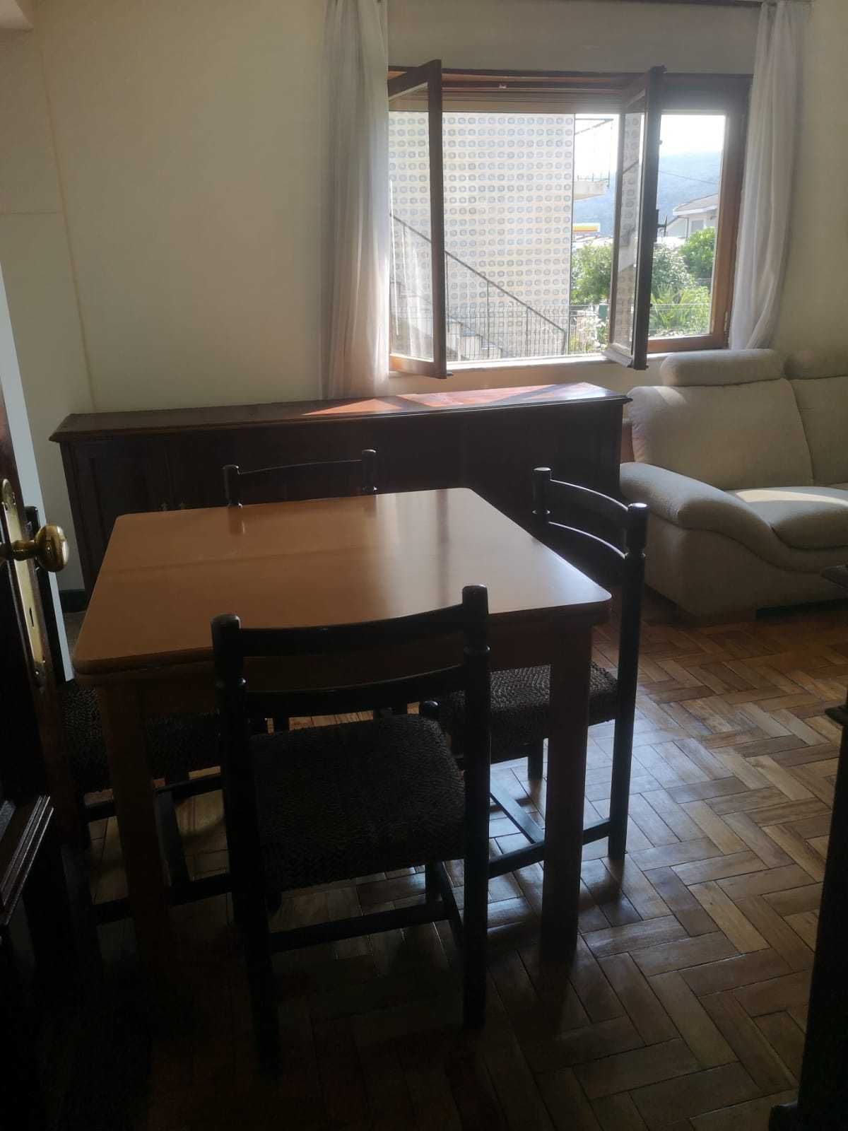Arrendar quarto em casa perto da universidade