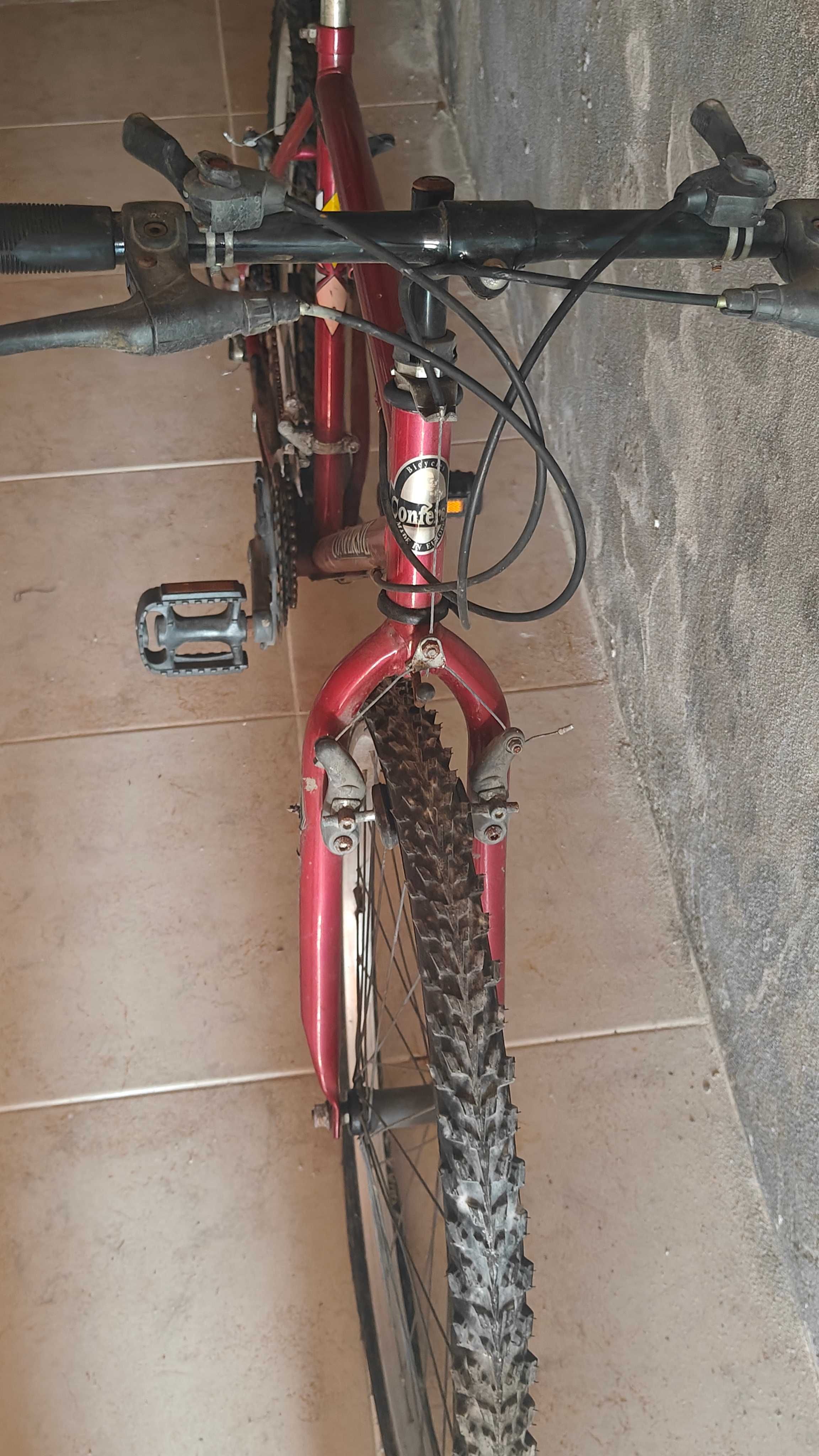 Bicicleta usada em bom estado