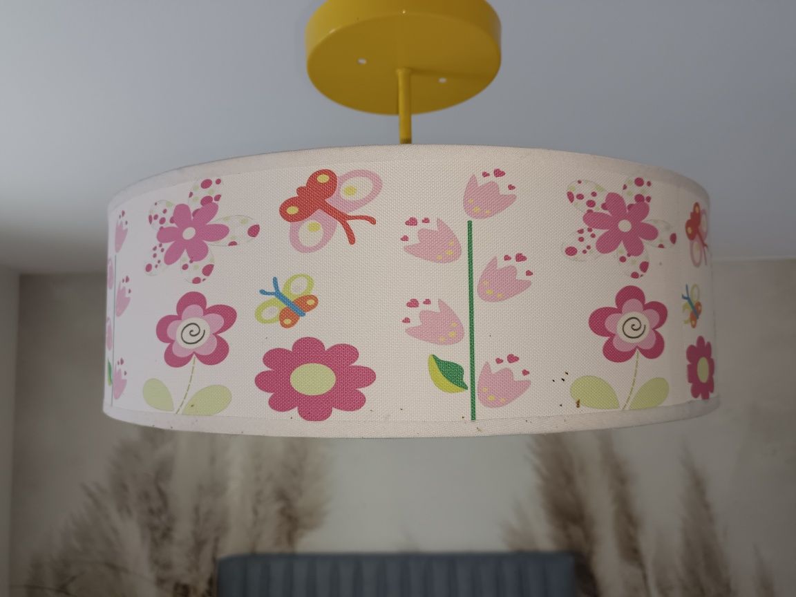 Sprzedam lampę sufitowa do pokoju dziewcxynki