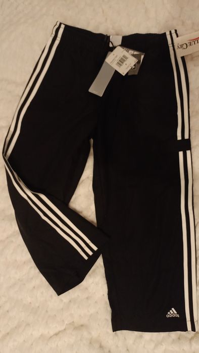 Nowe damskie spodnie dresowe treningowe Adidas, S, 3/4 k. czarny