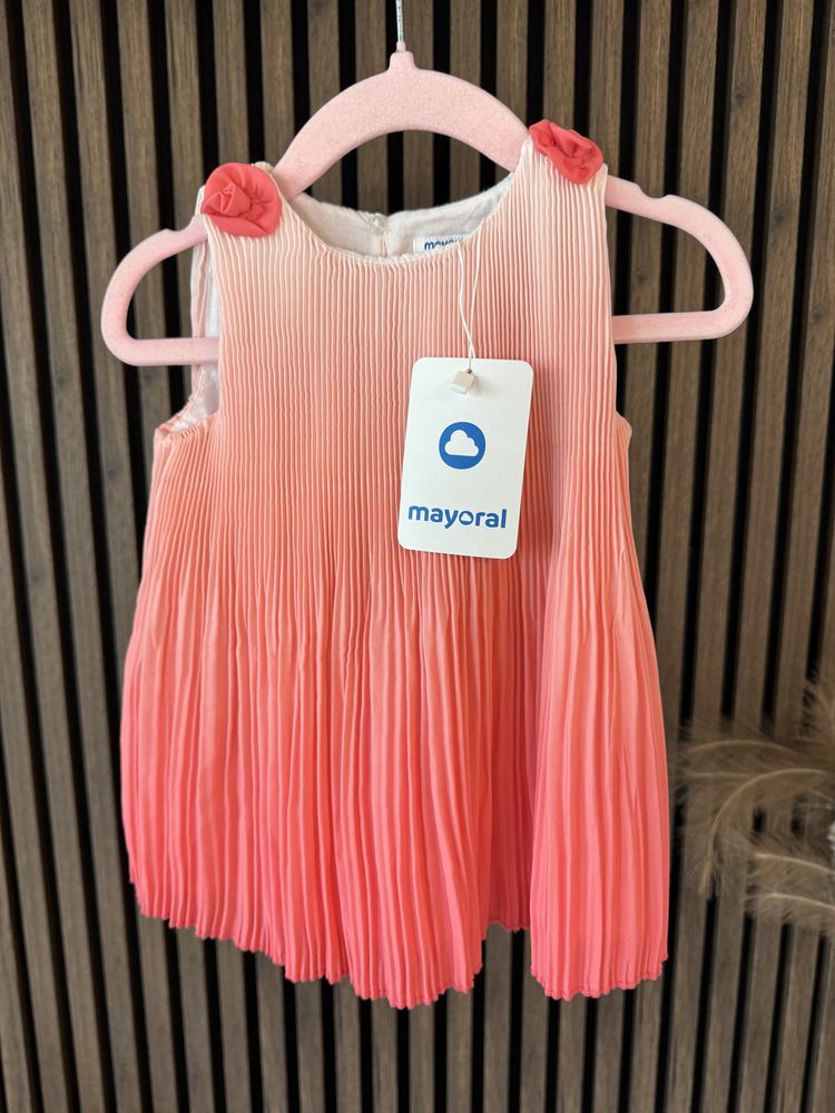 Nowa sukienka mayoral 74