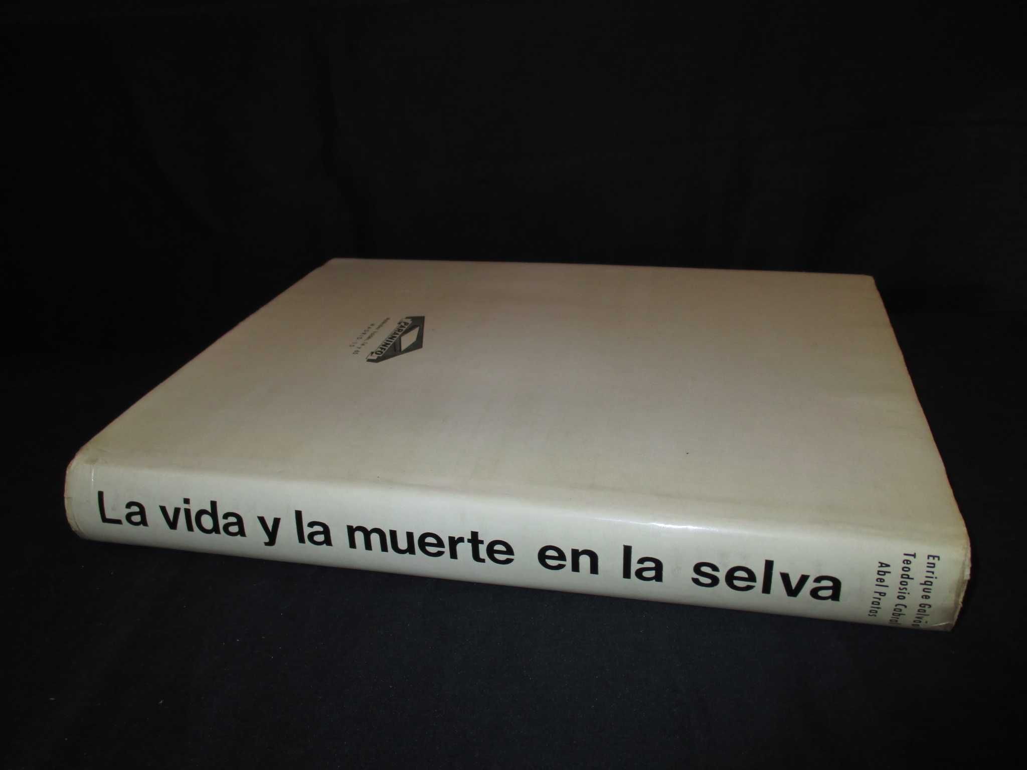 Livro La Vida y la muerte en la selva Enrique Galvão 1967