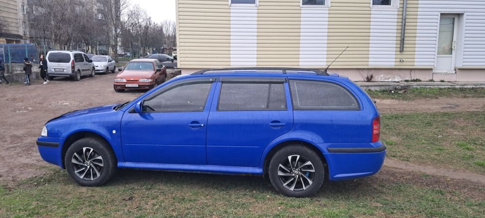 Skoda Octavia tour universal