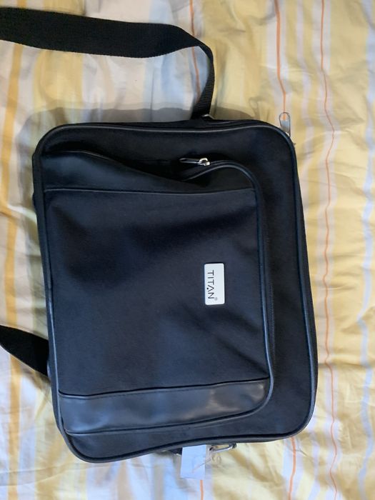 Продам великі подорожні сумкі