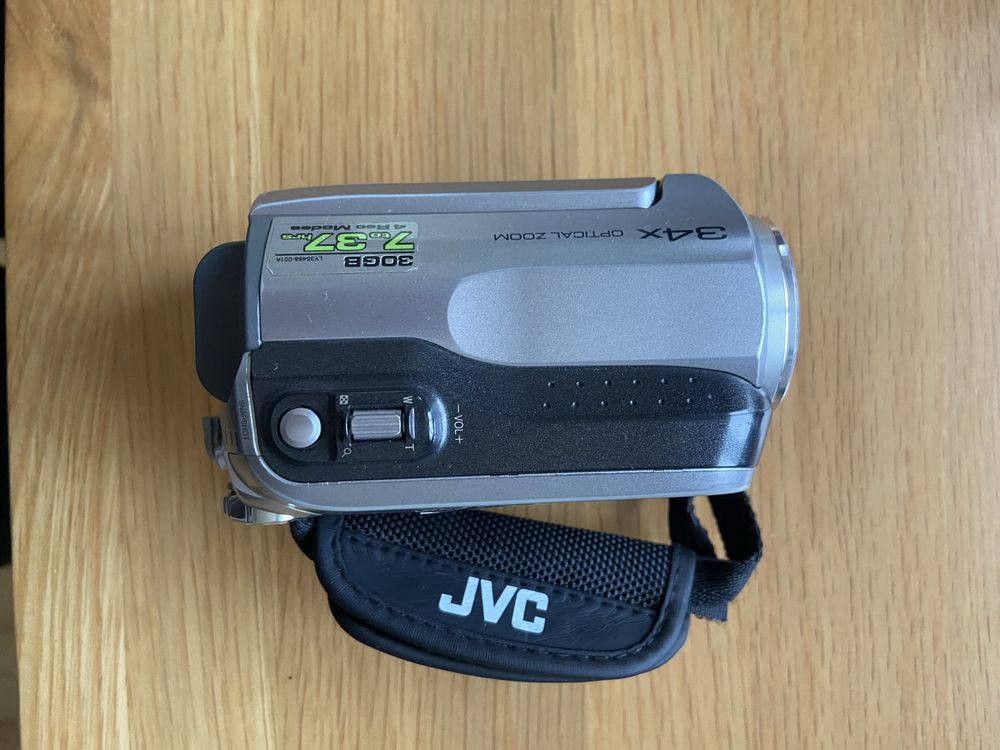 Видеокамера JVC GZ-MG130AH бу