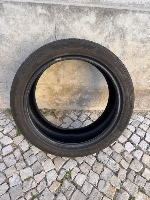 Hankook 225/45R19