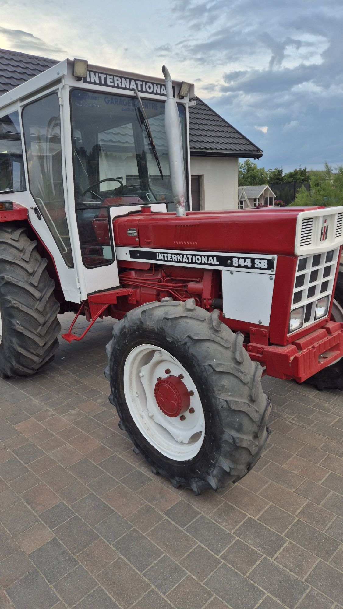 International 844SB lub zamienie