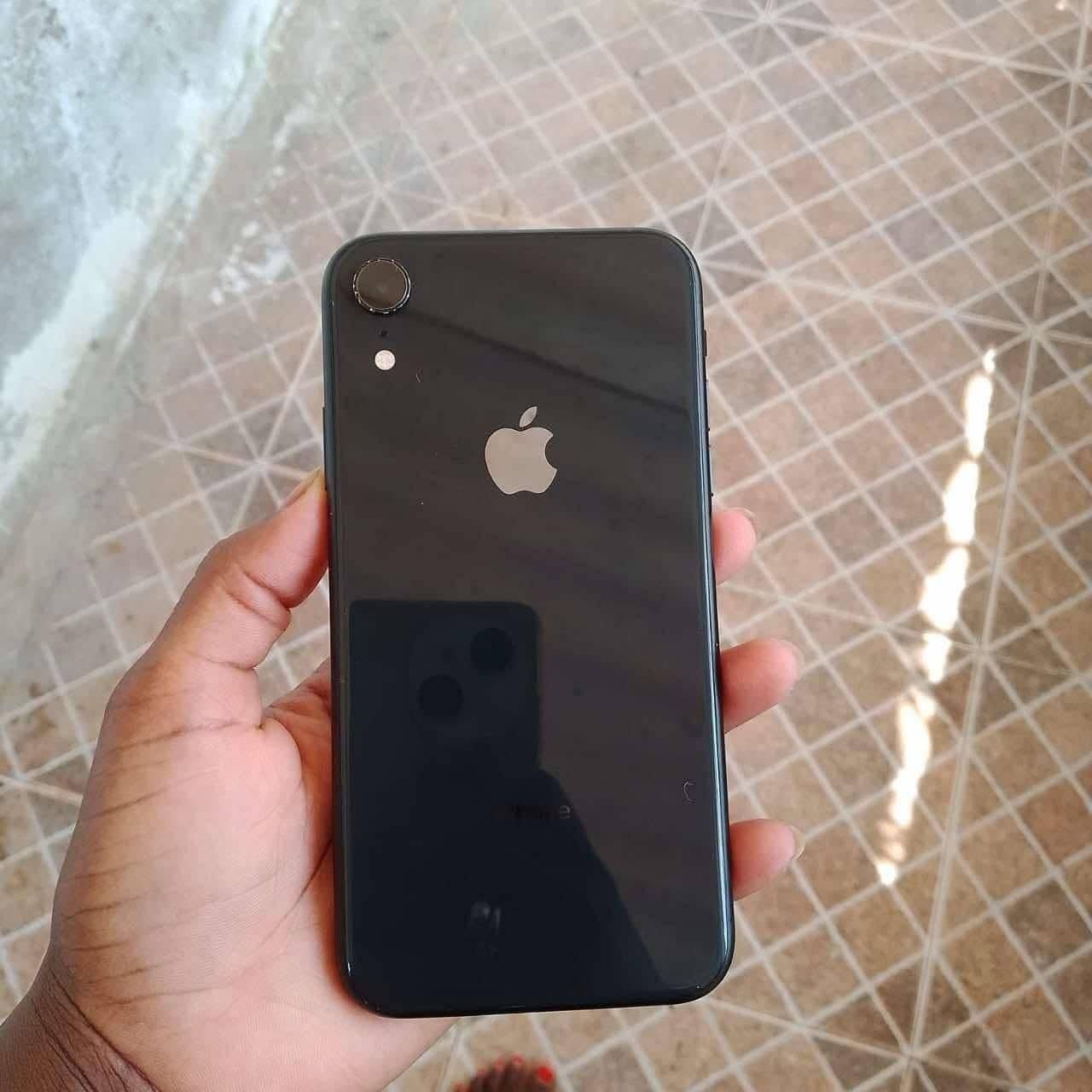 Iphone SE a venda