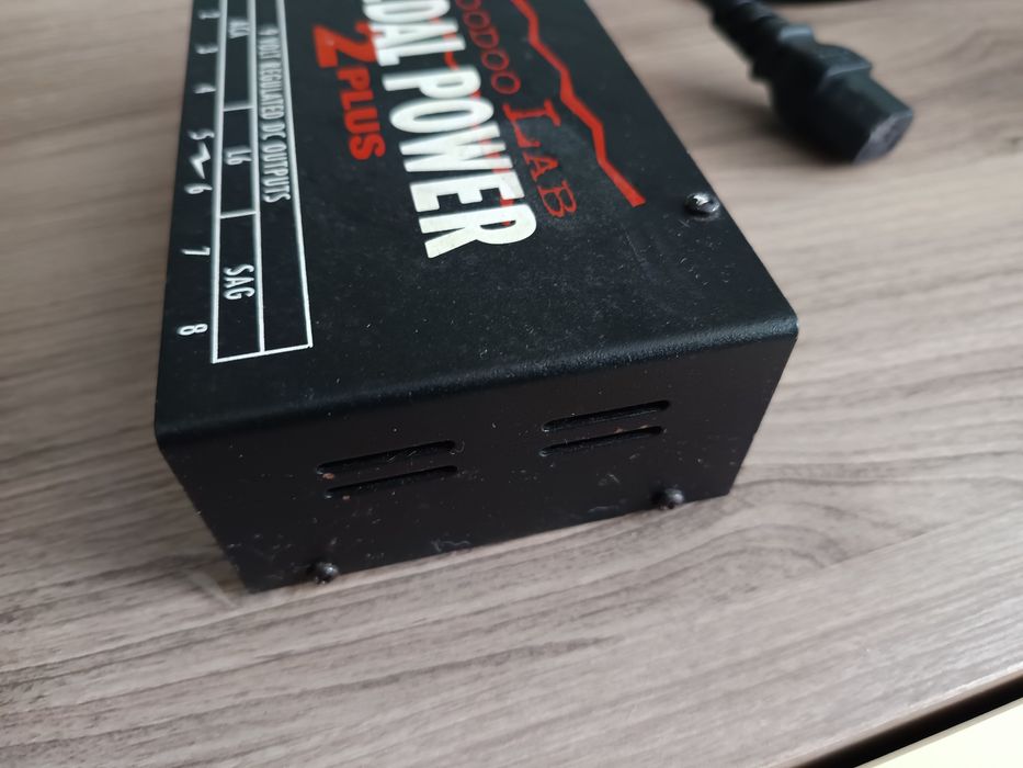 Fonte de alimentação Pedais Voodoo Lab 2 Plus