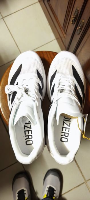 Sapatilhas adidas Adizero NOVAS