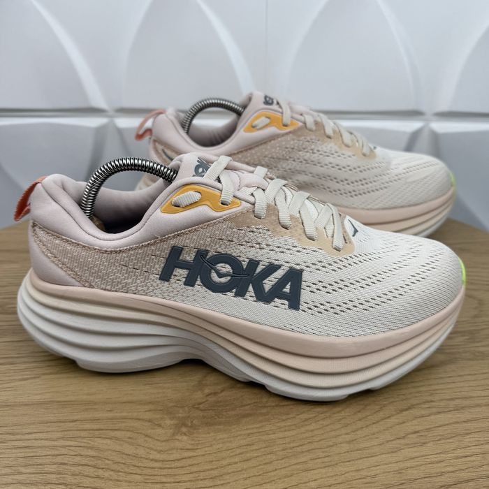 Оригінальні кросівки HOKA BONDI 8