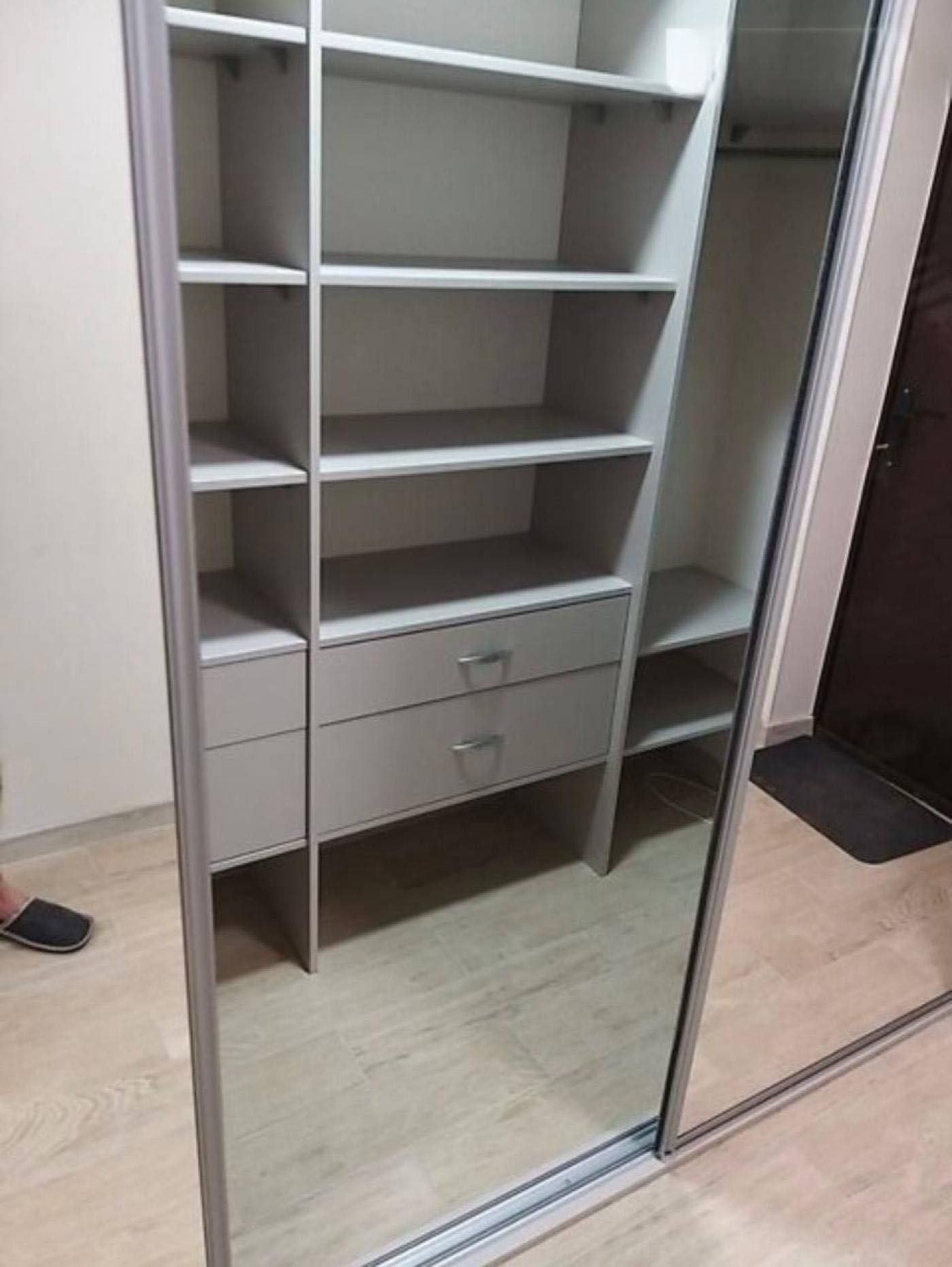 Продаж квартири з ремонтом та індивідуальним опаленням.