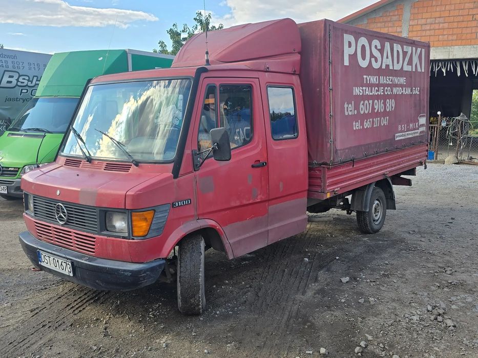 Mercedes-Benz 310  Stan dobry
