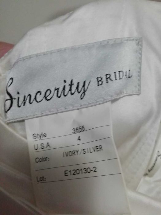 Lindíssimo Vestido de Noiva - Sincerity Bridal - USA - Estado Novo
