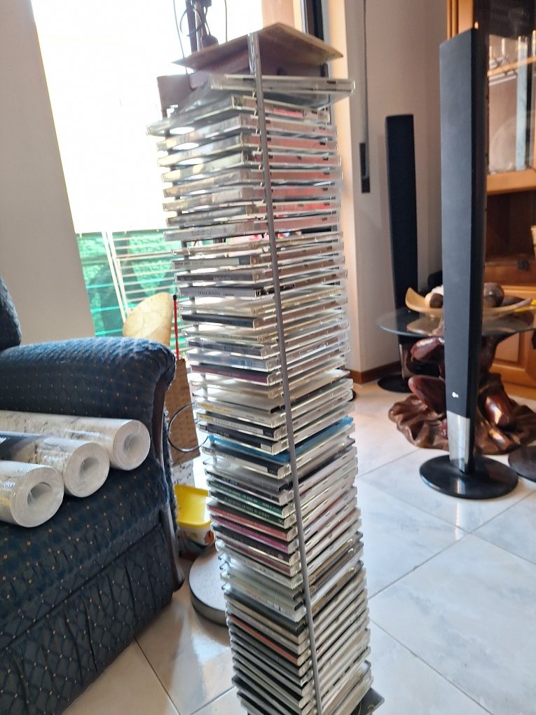 Coluna para guardar cd