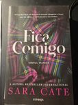 Livro - Fica Comigo