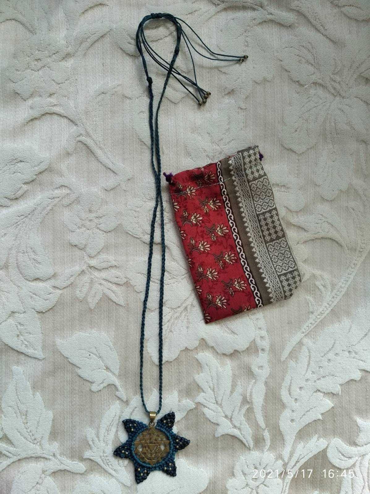 JANTRA Wyjątkowy naszyjnik Yantra z Nepalu - w etui - prezent UNIKAT