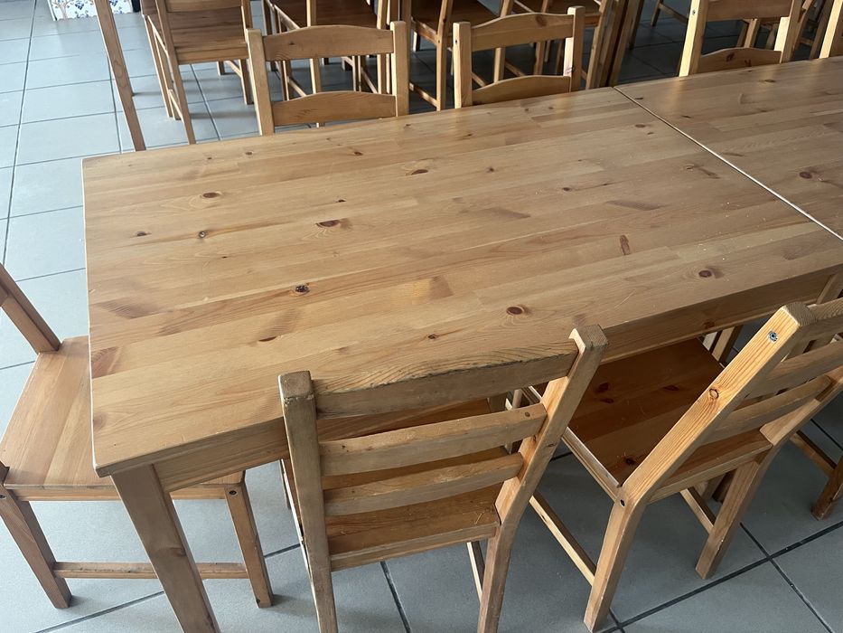 Mesa em bom estados como novas.