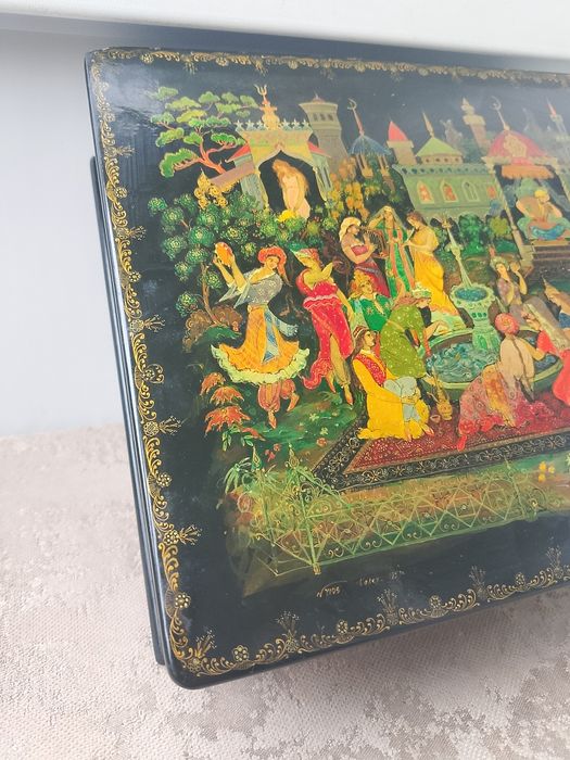 Шкатулка Палех 1957г Автор Рыгин