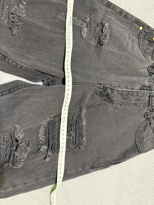 Продам чорні джинси рвані