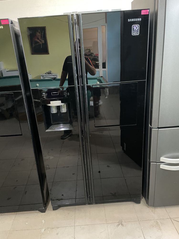 Холодильник Samsung Side By Side