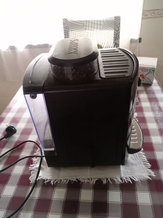 Máquina de café Krups Quattro Force