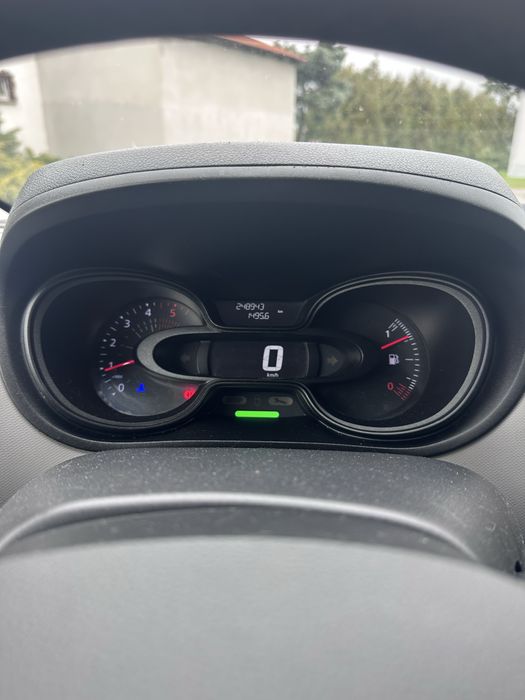 Renault Trafic Long Bus 9 osobowy 1.6 dci 125KM 2018r 1 właściciel