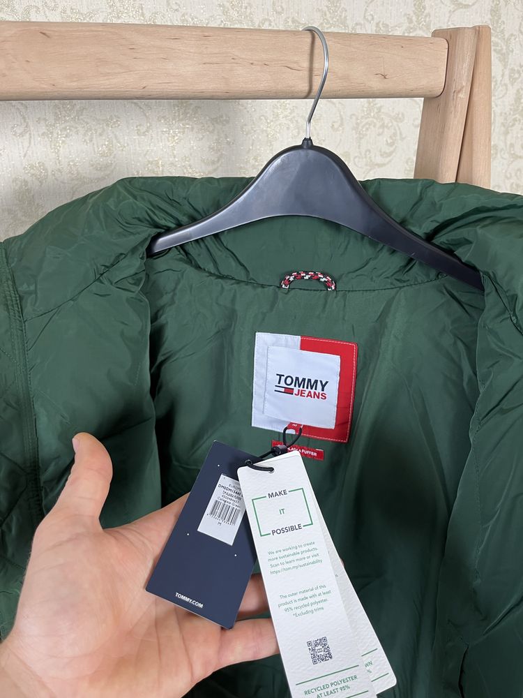 Новий пуховик tommy hilfiger (зелений/розмір М)