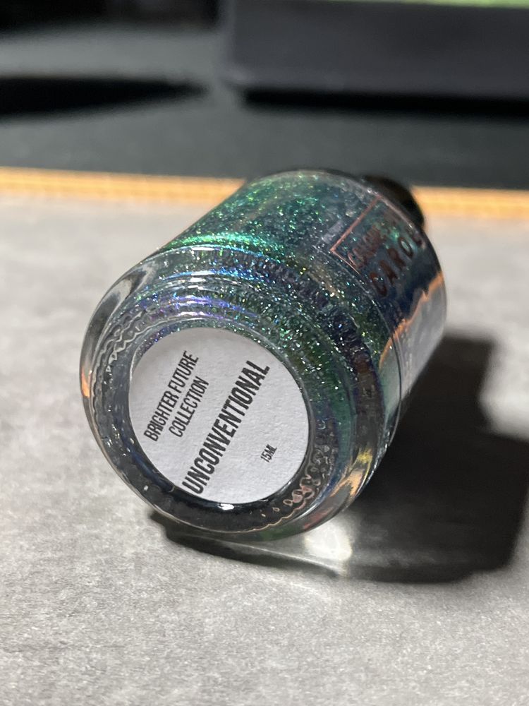 Colores de Carol lakier do paznokci multichrom Unconventional