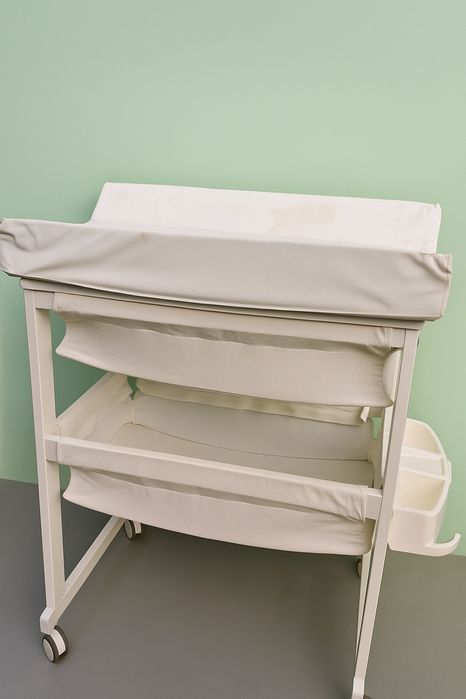 Trocador com banheira( impecavel )